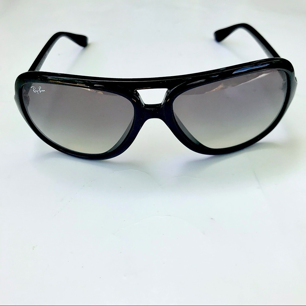 Ray-Ban Aviator Sunglasses